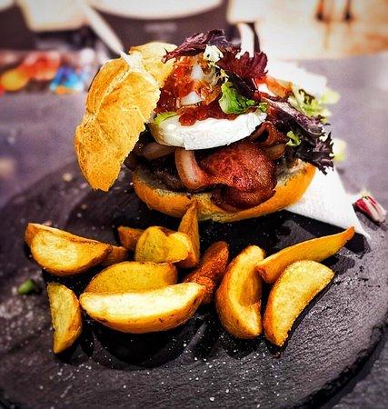 Poniente Beach Cerveceria and Cocteleria